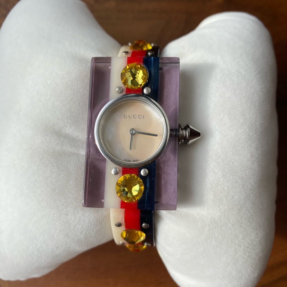 GUCCI Vintage Web Quartz Mother of pearl Dial Ladies Watch - Picture 6 of 6